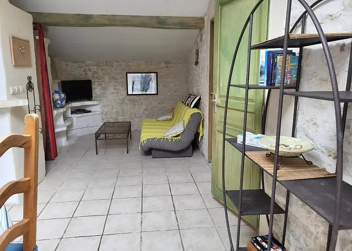 Vakantiehuis Maison Accueillante Avec Piscine A + Meursac